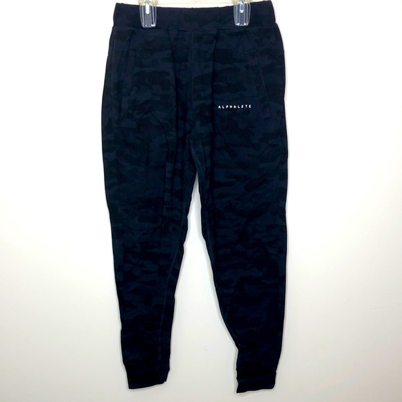 Men’s Alphalete Navy Camo Performance Joggers - Picture 2 of 5